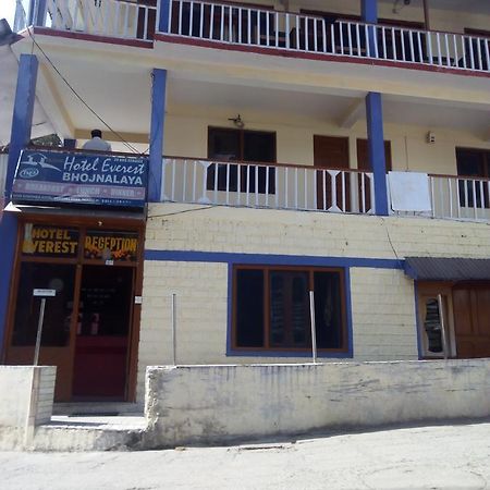 Hotel Everest Manāli Buitenkant foto