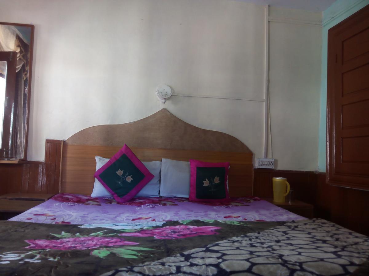 Hotel Everest Manāli Buitenkant foto